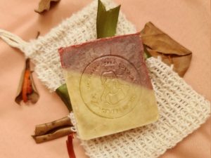 SEVEN HERBS HANDMADE ‘MORINGA MANGOSTEEN’ HERBAL SOAP