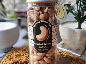 Kacang Mede oven rasa bawang (Seven Herbs Snacks)